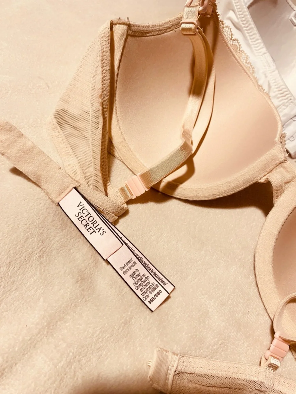 Victoria's Secret Bundle - Picture 6 of 12